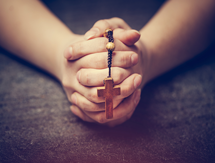 Обязанность ответчика молиться прописали в мировом соглашении